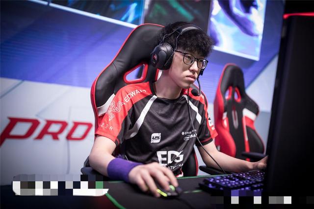 Scout爆冷击败切尔西，高光表现引爆全场！的简单介绍